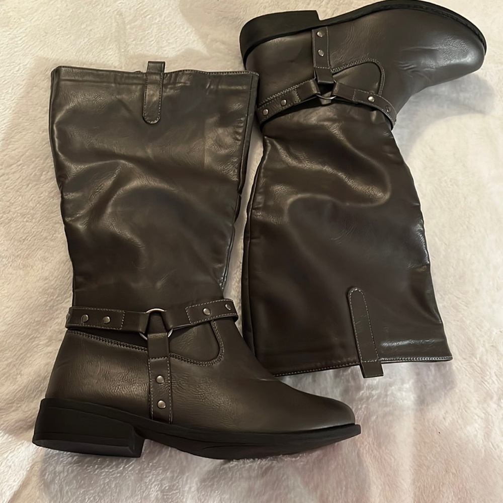 Wanted Knee High Women’s Boots Size 9 Never Worn